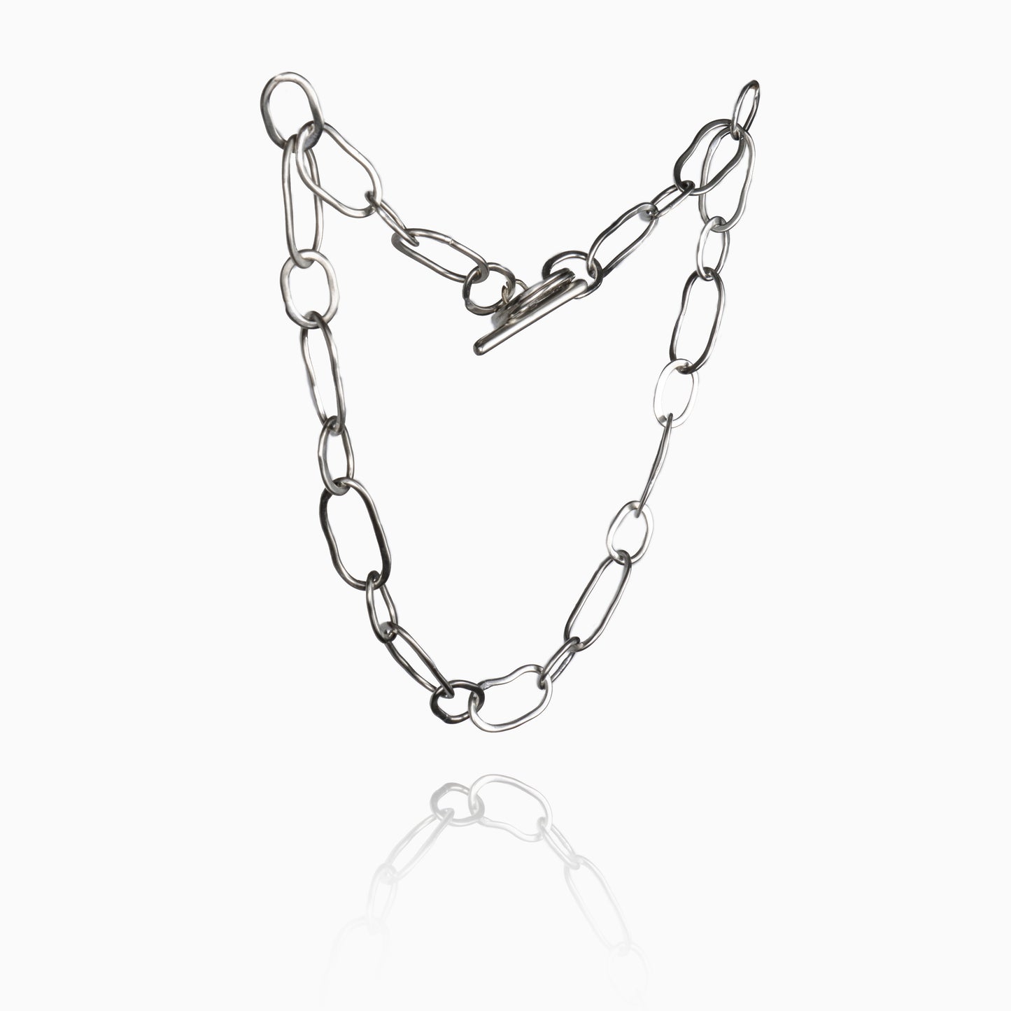 GAIA IS MAGNETIC CHAIN NECKLACE